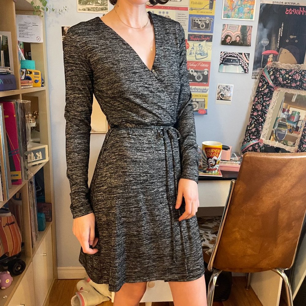 GAP knitted grey tie waist skater dress!